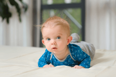 Baby in der Bauchlage - Tipps