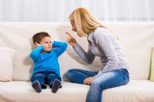 Warum werden Eltern auf ihre Kinder wütend und wie lässt sich diese Wut bewältigen?